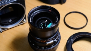 Carl Zeiss Distagon C60mm F3.5 T* 純正フード Kenkoのフィルター
